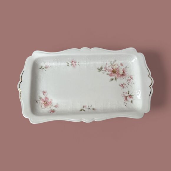 Royal Albert Breath of Spring Sandwich Tray: Vintage Floral Bone China - Picture 1 of 7
